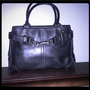Black Leather Coach Hampton F11199